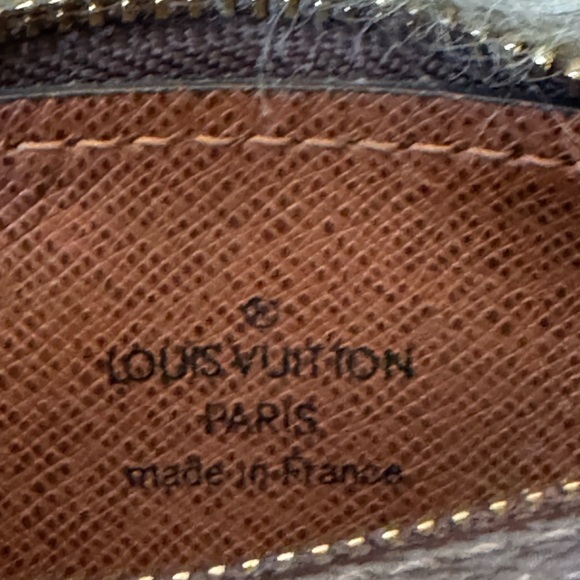 Louis Vuitton Monogram Mini Papillon Pochette - Picture 4 of 9